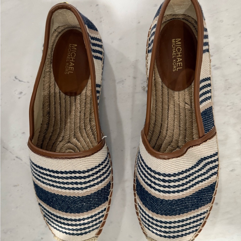 Michael Kors Blue and Cream Loafers Slip-Ons New Never Worn w/out Box - Picture 5 of 7
